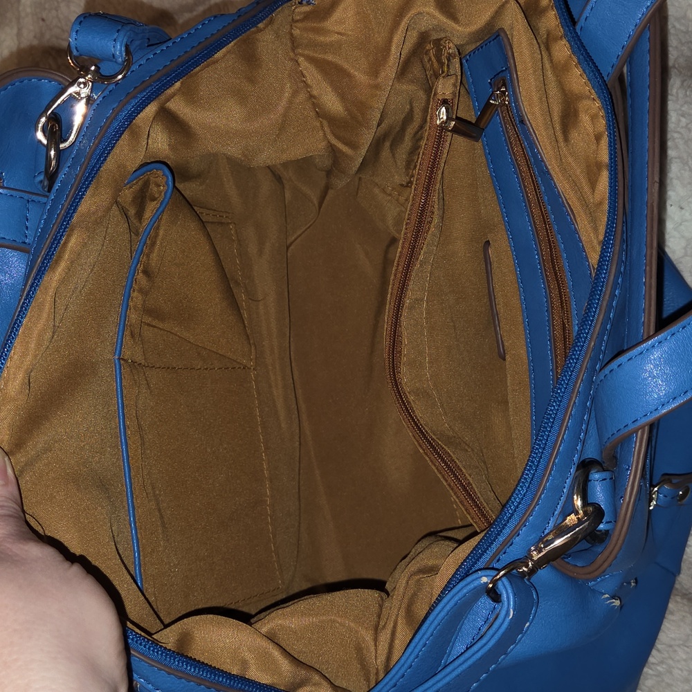 Sondra Roberts 2 Blue Leather Crossbody Satchel $300 Estimated Retail GUC - Picture 4 of 16